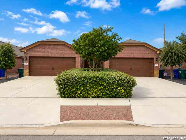 Multifamily For Sale - 1125/1127 Stanley Way<br/> Seguin, TX 78155