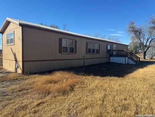 Multifamily For Sale - 385 W County Road 5719<br/> Devine, TX 78016
