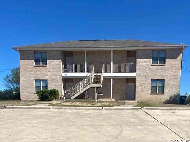 Multifamily For Sale - 506 Dukeway<br/> Bexar County, Universal City, TX 78148