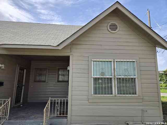 Multifamily For Sale - 2236 N Interstate 35<br/> Bexar County, San Antonio, TX 78208