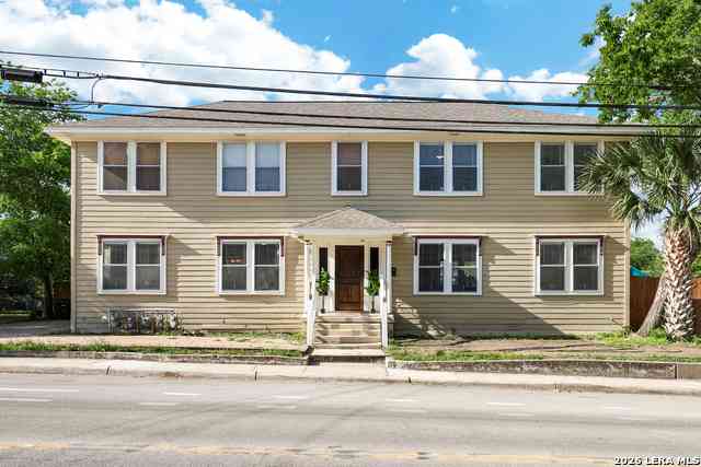 Multifamily For Sale - 423 E Ashby Pl<br/> San Antonio, TX 78212