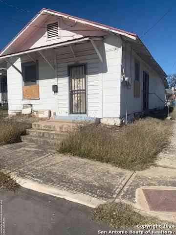 Homes For Sale - 1401 Monterey St<br/> San Antonio, TX 78207