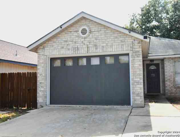 Homes For Sale - 11342 Widefield Ln<br/> Bexar County, San Antonio, TX 78245