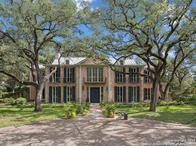 Homes For Sale - 424 Ivy<br/> San Antonio, TX 78209