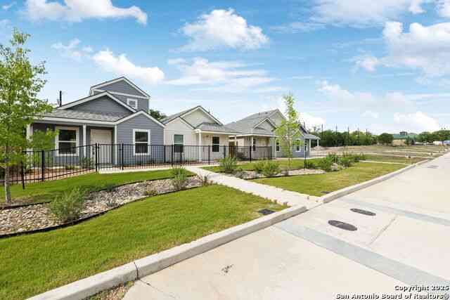 Homes For Sale - 2910 Martin Luther King<br/> Bexar County, San Antonio, TX 78220