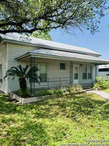 Homes For Sale - 000 Fannin St<br/> Uvalde County, Uvalde, TX 78801