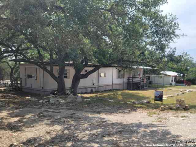 Mobile Home For Sale - 509 Royal Oak<br/> Comal County, Canyon Lake, TX 78133