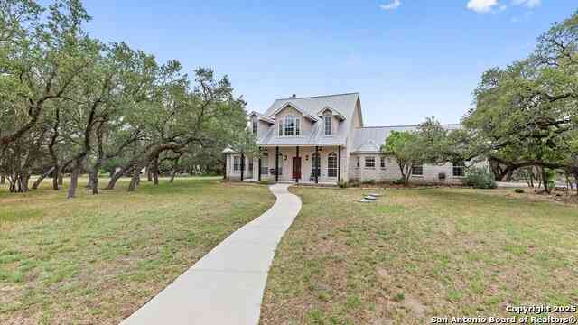 Homes For Sale - 279 Pin Oak<br/> New Braunfels, TX 78132
