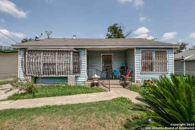 Homes For Sale - 326 Balboa Ave<br/> San Antonio, TX 78237