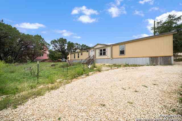 Mobile Home For Sale - 440 Brushy Creek Trail<br/> Bandera, TX 78003