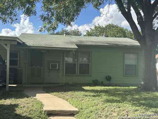 Homes For Sale - 3247 Lasses<br/> San Antonio, TX 78223