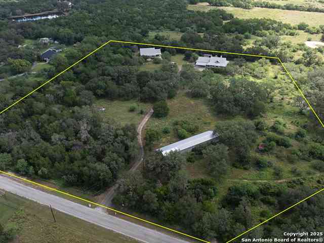Homes For Sale - 1210 Whispering Woods<br/> New Braunfels, TX 78132