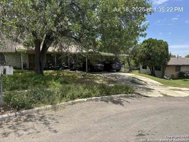 Homes For Sale - 206 Threadneedle<br/> San Antonio, TX 78227