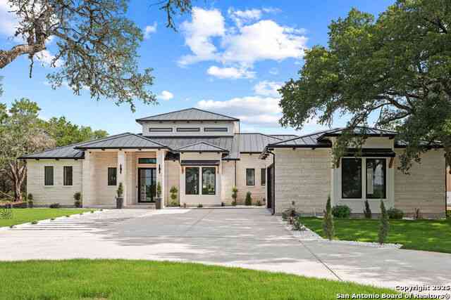 Homes For Sale - 226 Bobby Clark<br/> Canyon Lake, TX 78133