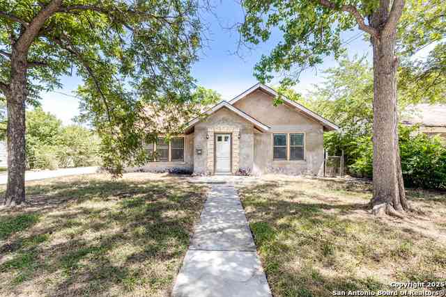 Homes For Sale - 1409 Kentucky<br/> San Antonio, TX 78201
