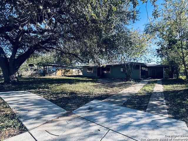 Homes For Sale - 318 Charcliff<br/> San Antonio, TX 78220