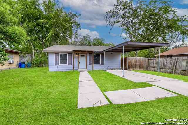 Homes For Sale - 4818 Castle Guard<br/> San Antonio, TX 78218