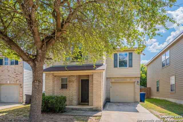 Homes For Sale - 7439 Circle Farm<br/> San Antonio, TX 78239