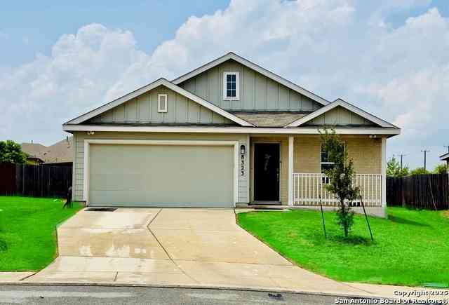 Homes For Sale - 8323 Dovers Den<br/> San Antonio, TX 78253