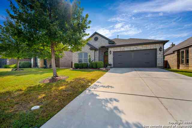 Homes For Sale - 487 Mission Hill<br/> New Braunfels, TX 78132