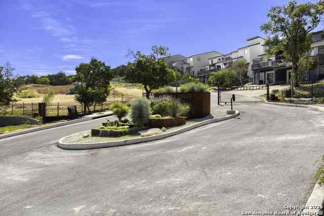 Townhouse For Sale - 7218 Terra Falls Unit 102<br/> San Antonio, TX 78256