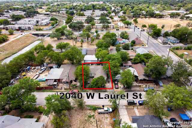 Homes For Sale - 2040 W Laurel<br/> San Antonio, TX 78201