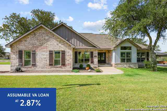 Homes For Sale - 100 W Ashton<br/> Wilson County, Floresville, TX 78114