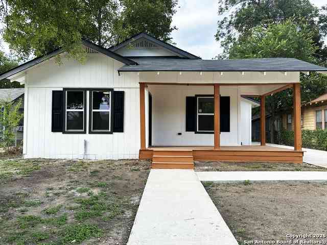Homes For Sale - 325 Robert E Lee<br/> San Antonio, TX 78214