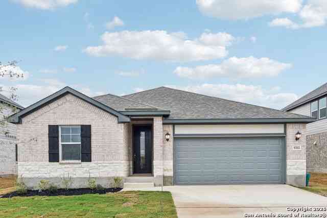 Homes For Sale - 9318 Quail Crest Drive<br/> Bexar County, Schertz, TX 78154