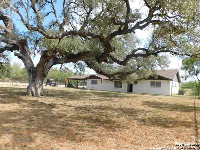Homes For Sale - 462 County Road 763<br/> Medina County, Devine, TX 78016