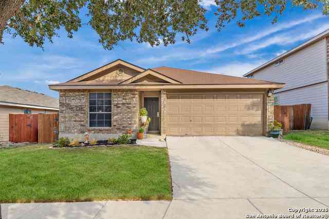 Homes For Sale - 427 Stable Vista<br/> San Antonio, TX 78227