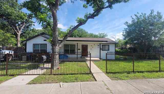 Homes For Sale - 1519 El Monte<br/> San Antonio, TX 78201
