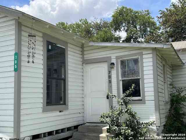 Homes For Sale - 705 Paso Hondo<br/> San Antonio, TX 78202