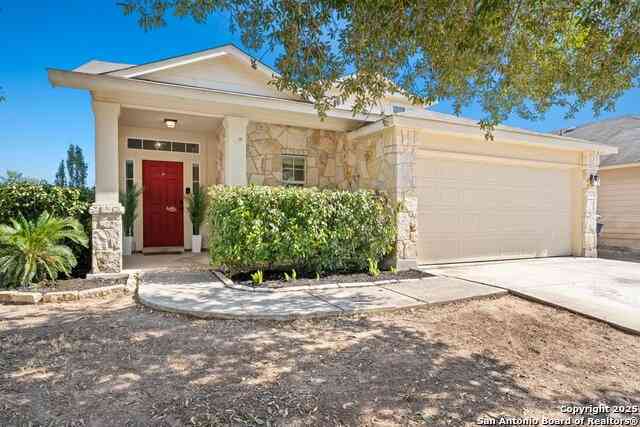 Homes For Sale - 2111 Wiltshire<br/> New Braunfels, TX 78130