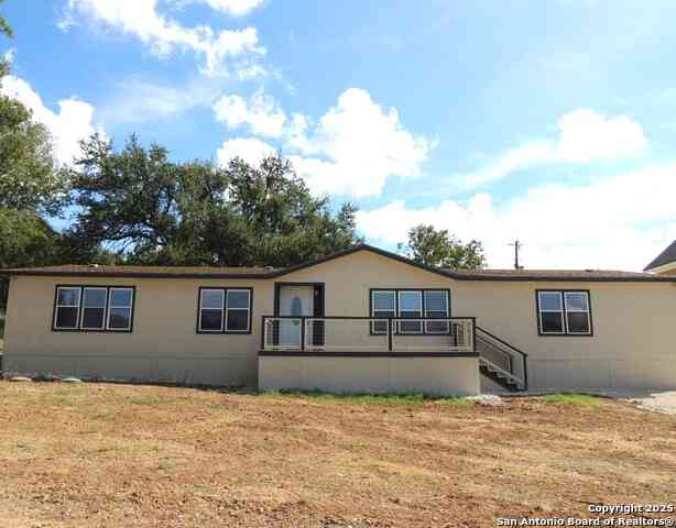 Mobile Home For Sale - 1456 Lonesome<br/> Comal County, Canyon Lake, TX 78133