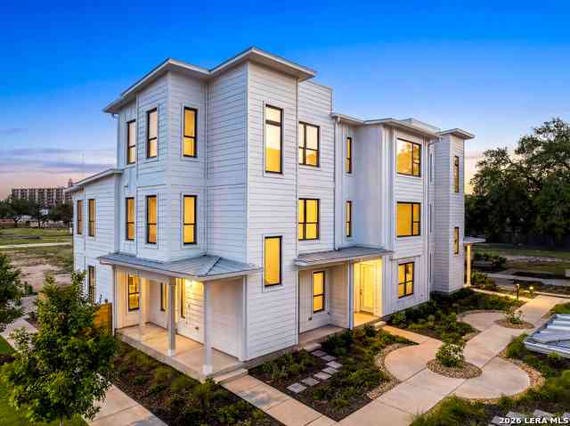 Townhouse For Sale - 503 Burrus Place<br/> San Antonio, TX 78210