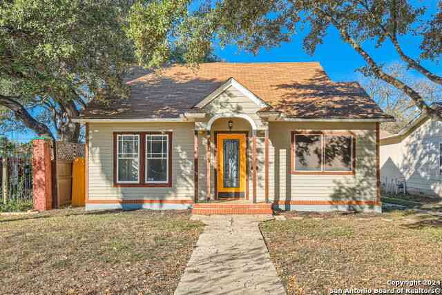 Homes For Sale - 1611 Mckinley Ave<br/> San Antonio, TX 78210