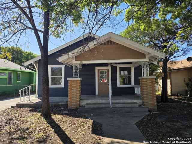 Homes For Sale - 406 Rigsby<br/> San Antonio, TX 78210