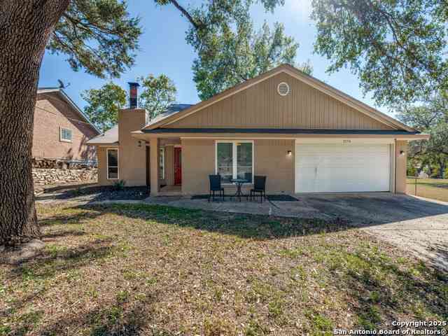 Homes For Sale - 1174 Mooncrest<br/> New Braunfels, TX 78130