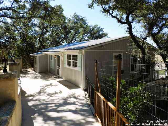 Homes For Sale - 196 Whispering Oak Lane<br/> Lakehills, TX 78063