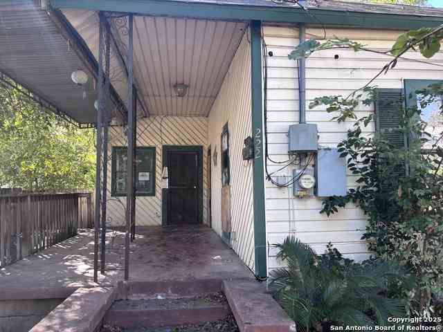 Homes For Sale - 222 Sandmeyer<br/> San Antonio, TX 78208