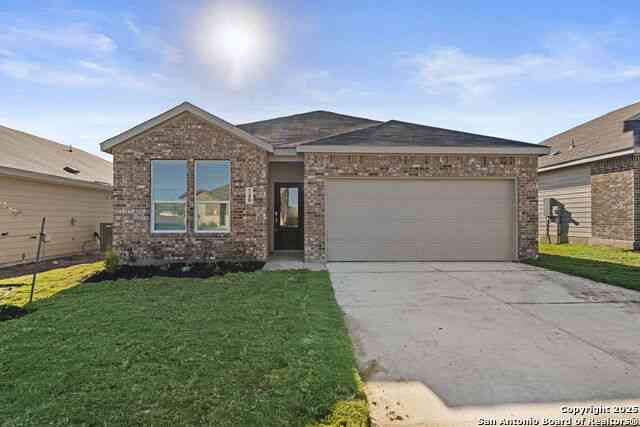 Homes For Sale - 740 Horsetail Ln<br/> New Braunfels, TX 78132