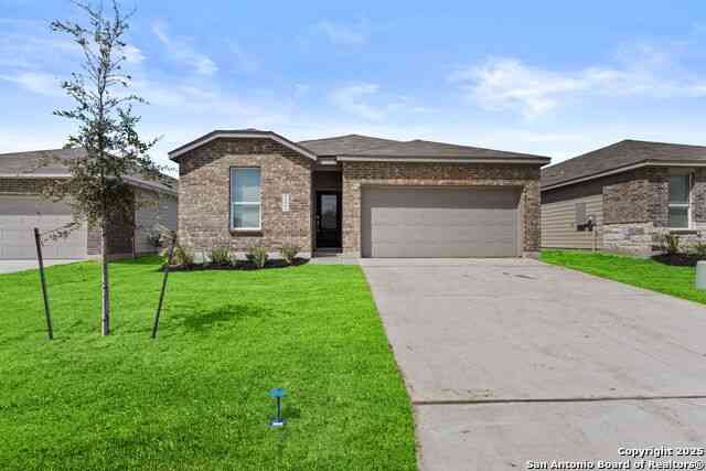 Homes For Sale - 1233 Twisted Creek<br/> New Braunfels, TX 78130