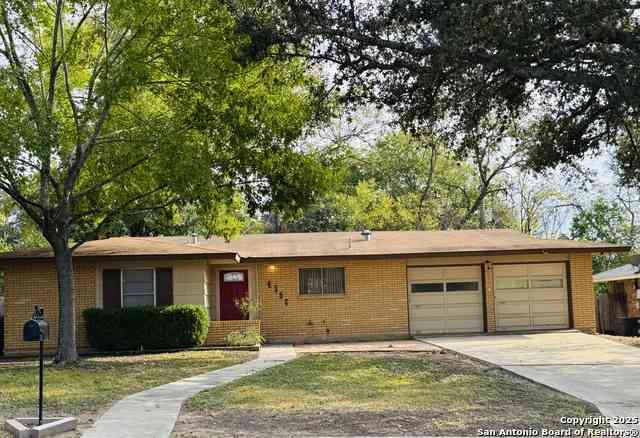 Homes For Sale - 4506 Hollyridge<br/> San Antonio, TX 78228