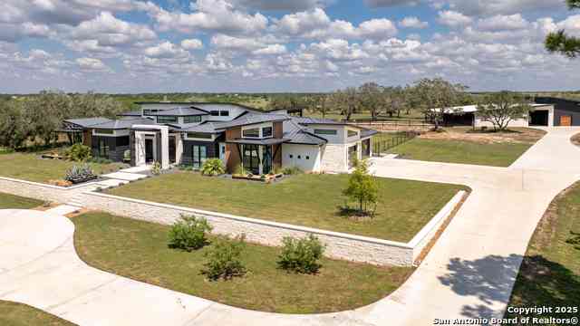 Homes For Sale - 3466 Levi Sloan Road<br/> Victoria, TX 77904