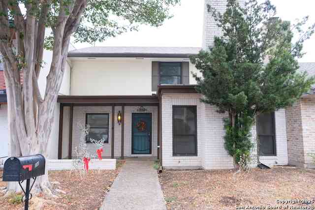 Townhouse For Sale - 393 Fenwick Dr.<br/> Windcrest, TX 78239
