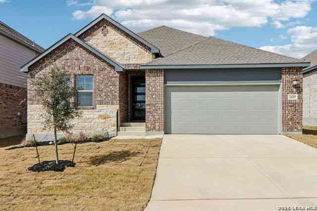 Homes For Sale - 1419 Arcas Way<br/> San Antonio, TX 78245