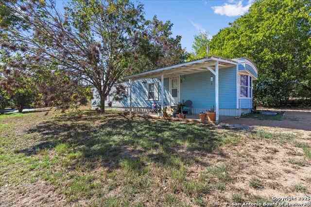 Mobile Home For Sale - 1411 C Democrat Street<br/> Blanco, TX 78606