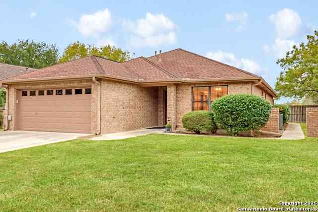Homes For Sale - 124 Gardenridge<br/> Seguin, TX 78155