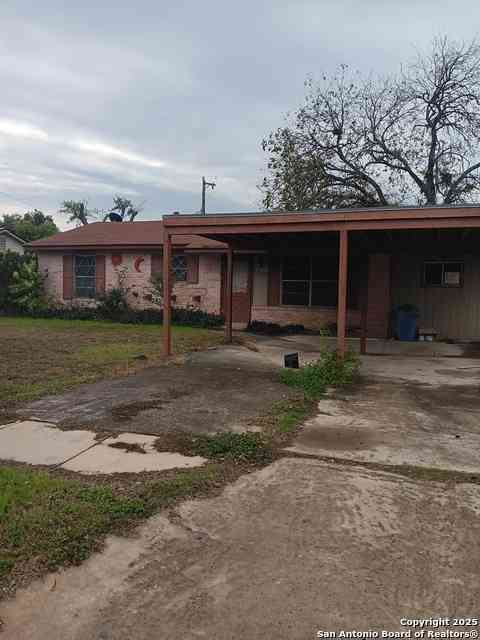Homes For Sale - 10902 Lazy Oaks<br/> San Antonio, TX 78217